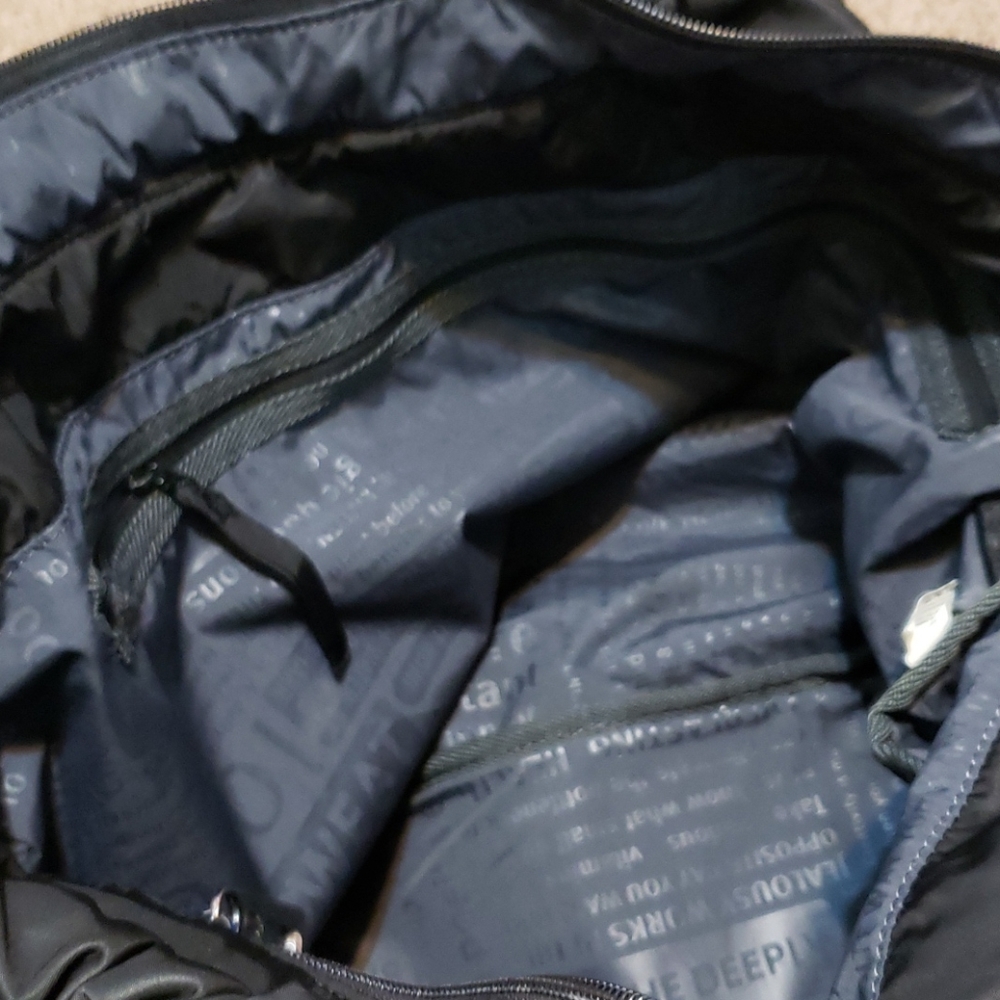 lululemon athletica Black Quilted Shoulder Tote - Picture 10 of 13